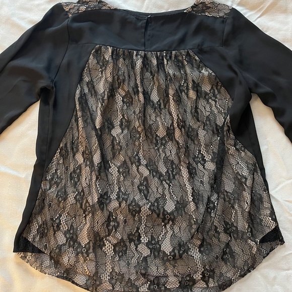 Forever 21 Contemporary Chiffon & Lace Top - Picture 3 of 3